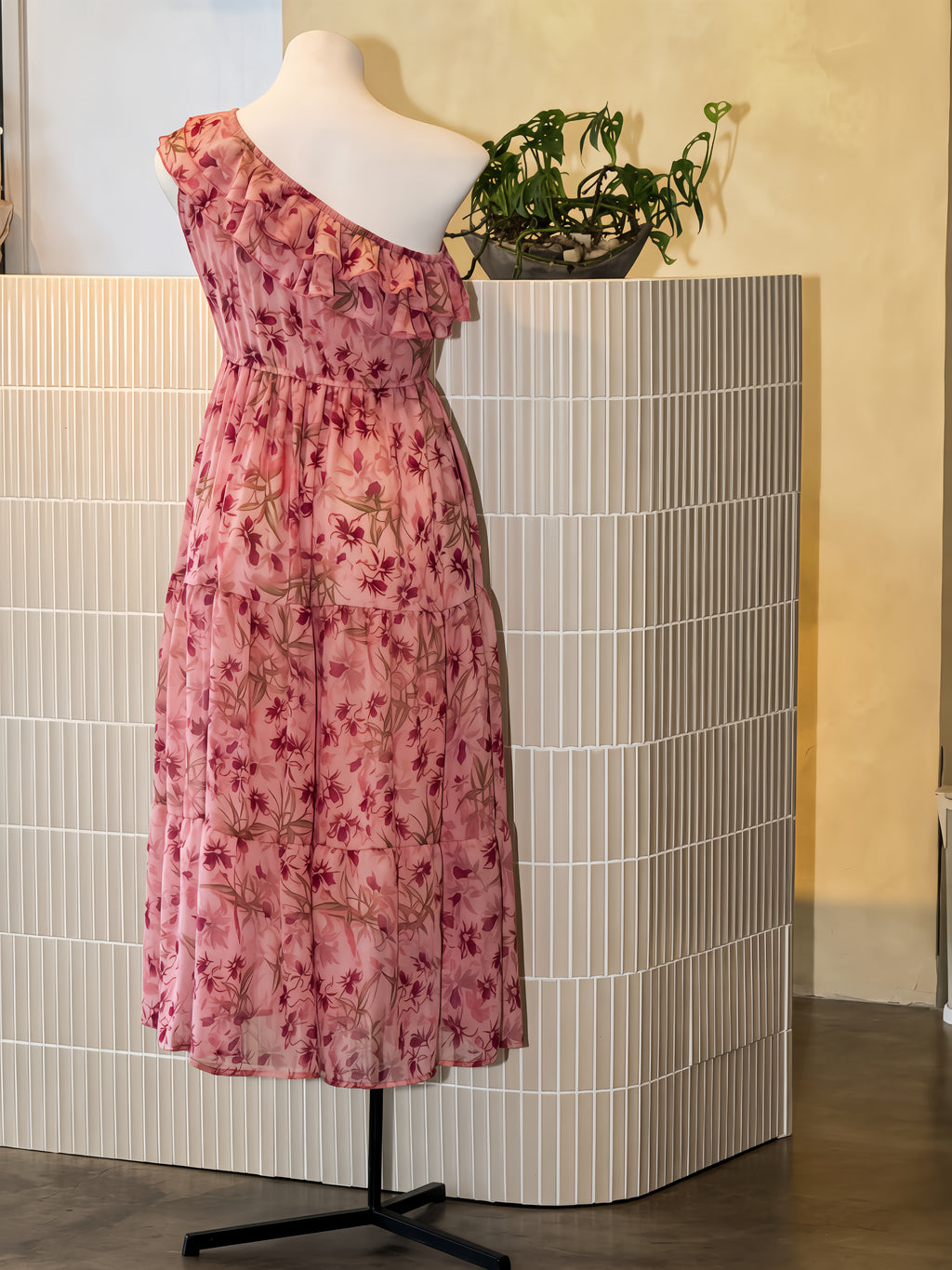 One-Shoulder Frilled Maxi Dress With A Relaxed Tiered Fall